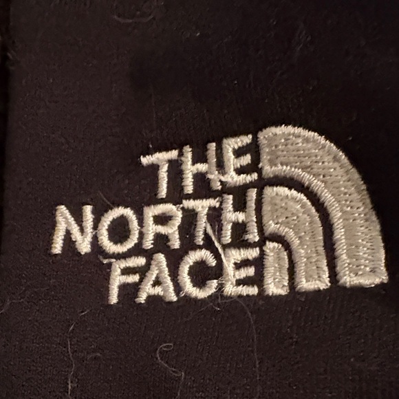 The North Face Charcoal Gloves - Picture 5 of 8